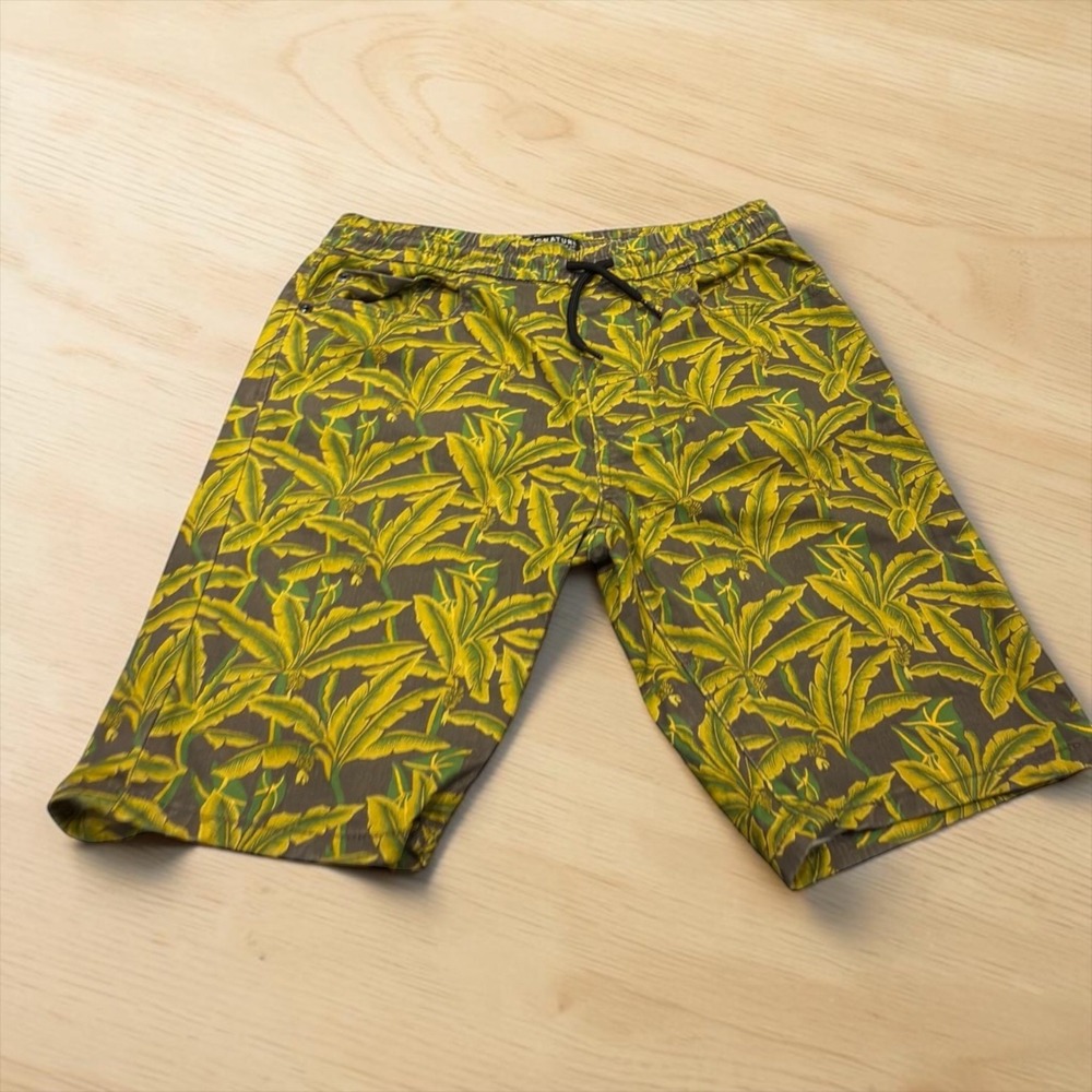 Signature by Levi Strauss Shorts Mens Medium Yellow Green Tropical Leaf Print